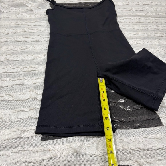 ARITZIA Golden LIFE Divinity 5" Romper Sz XS Excercise Outdoor Preppy Casual - Picture 13 of 15